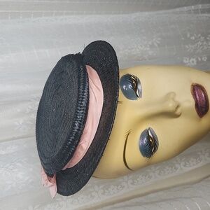 Vintage 40's 50's Small Raffia Straw Fascinator Hat Black W/ Peach Silk Bow